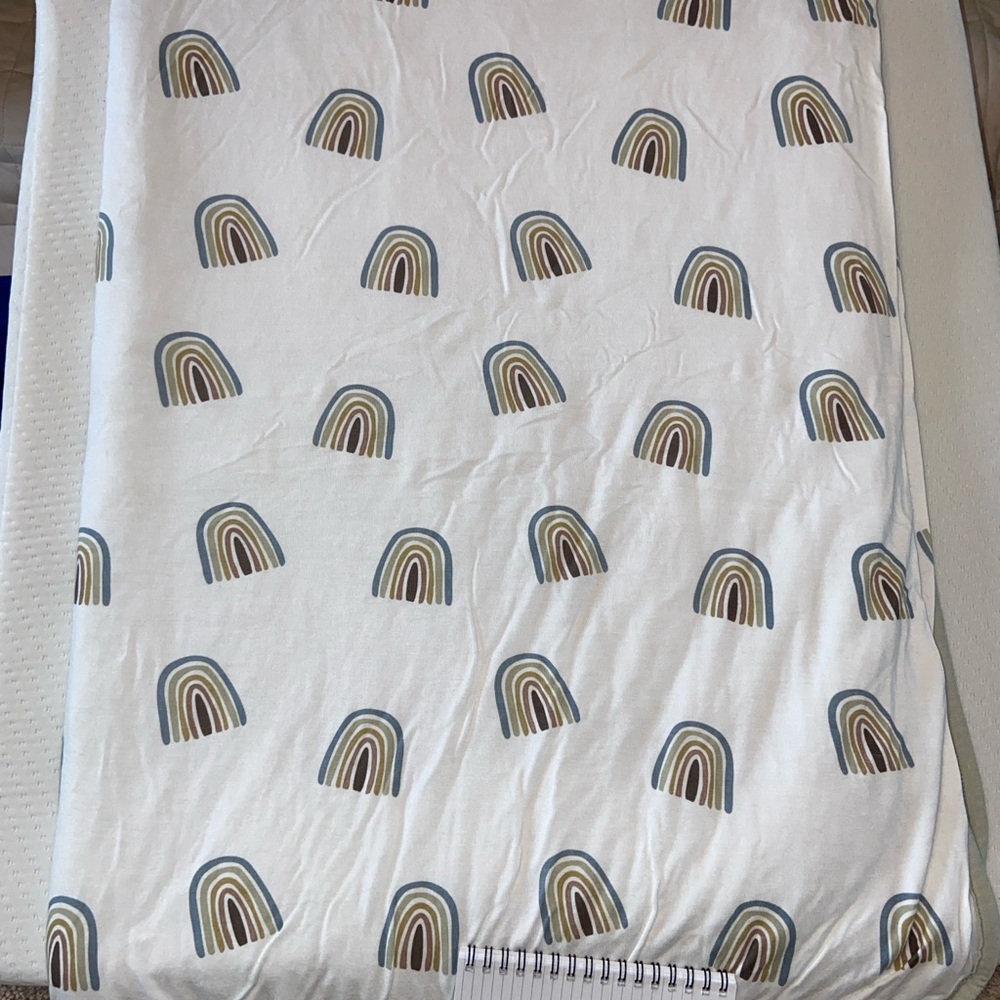Kyte BABY Aloe Rainbow Toddler Blanket